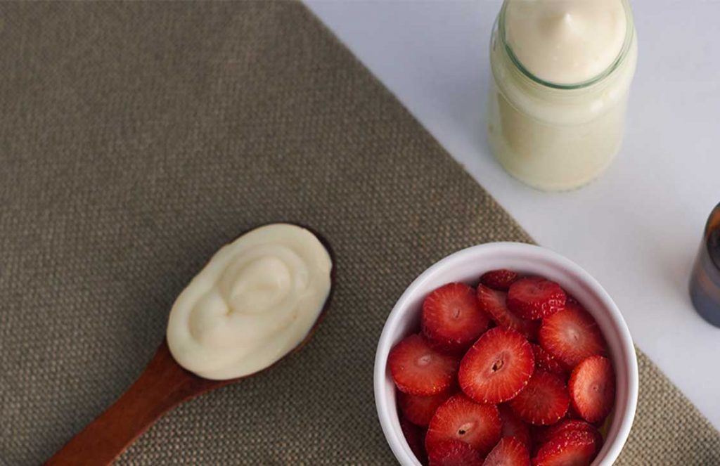 Strawberry cream facial scrub recipe